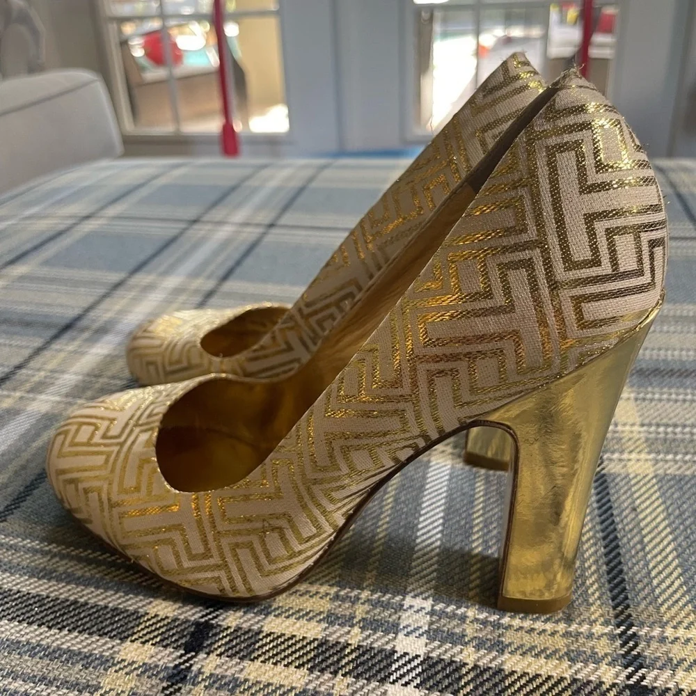 Tory Burch Colin Pump Lurex in Gold